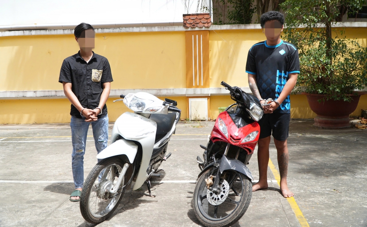 2 đối tượng cùng phương tiện thực hiện các vụ cướp giật tài sản