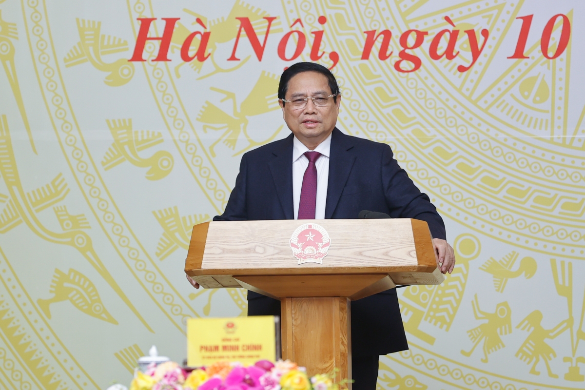 Thủ tướng chủ trì Hội nghị Thường trực Chính phủ gặp gỡ doanh nghiệp (Ảnh: VGP)
