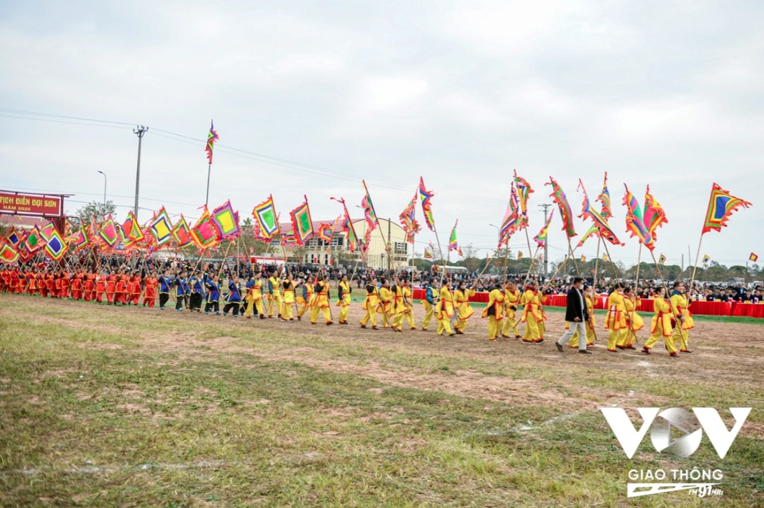 The annual festival is organised on the seventh day of the first lunar month with the aim of praying for a bumper rice harvest in the new lunar year.