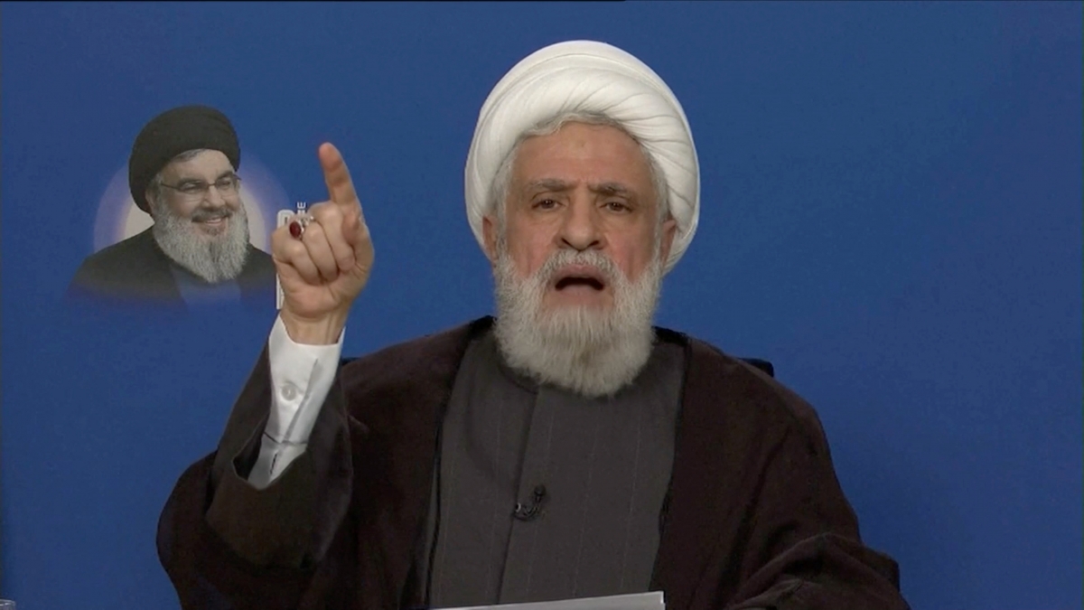 Tổng Thư ký Hezbollah Naim Qassem nhấn mạnh rằng Israel phải rút quân hoàn toàn vào ngày 182 theo thỏa thuận ngừng bắn (Ảnh: Reuters).