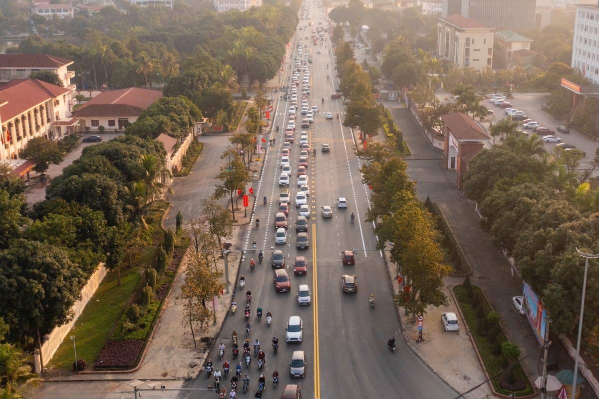 Ý thức tham gia giao thông của người dân TP Vinh ( Nghệ An) được cải thiện. Ảnh: Minh Đạo
