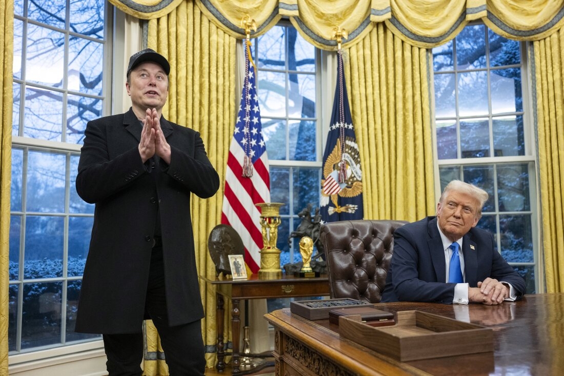 Tổng thống Donald Trump và tỷ phú Elon Musk tại phòng Bầu dục, ngày 11/2/2025. Ảnh: Getty