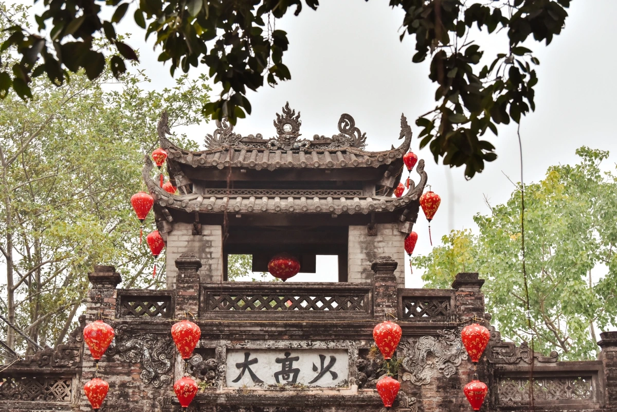 Những cổng làng ở làng Ước Lễ vẫn còn giữ được vẻ đẹp cổ kính.