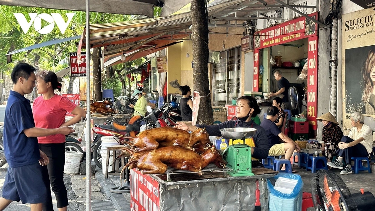 Cần tăng chế tài xử phạt hành vi vi phạm an toàn thực phẩm (Ảnh minh họa)
