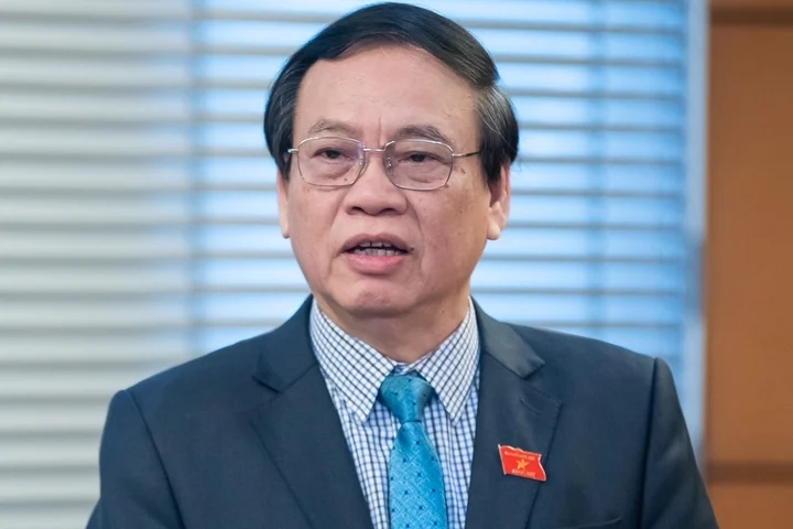 Khi còn làm Thường vụ Trung ương Đoàn phụ trách khu vực Tây Nguyên tôi nói một câu: Tây Nguyên chỉ cần 1 tỉnh thôi, cần gì nhiều thế
- ĐBQH Vũ Trọng Kim