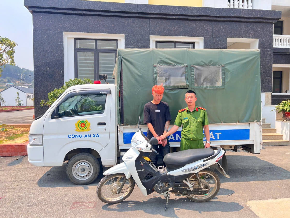 Lò Văn Thạnh tại cơ quan Công an