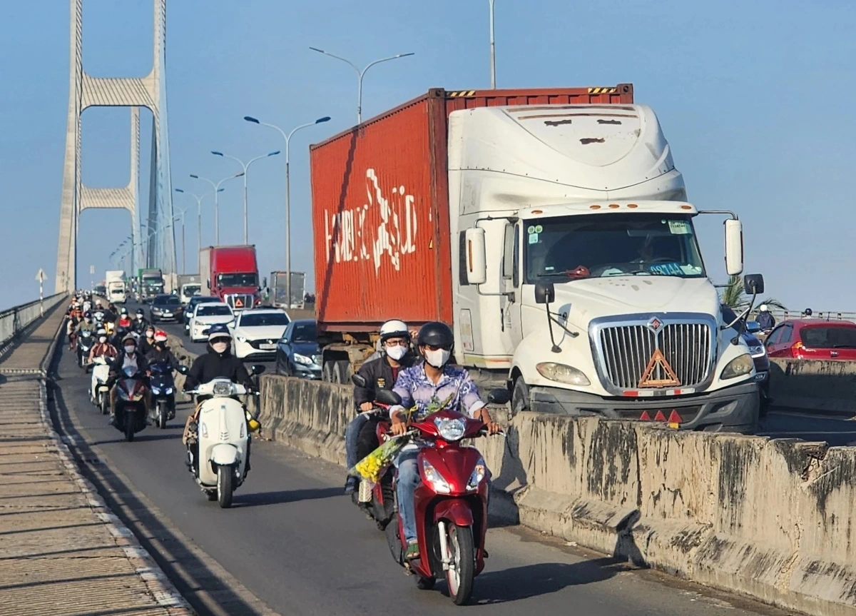 Từ ngày 1/1/2025, quy định tài xế không được lái xe quá 10 giờ mỗi ngày, 48 giờ mỗi tuần và không lái liên tục quá 4 giờ