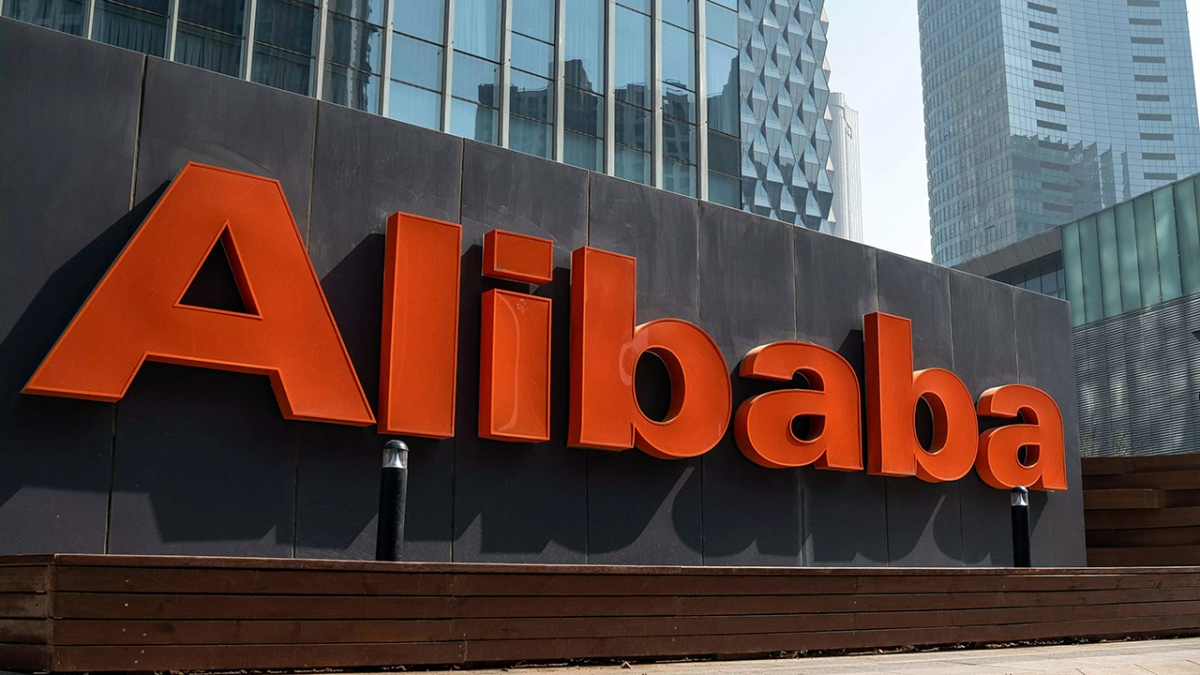 Tập đoàn Alibaba của Trung Quốc vừa ra mắt mô hình trí tuệ nhân tạo (AI) mới - Ảnh: Bloomberg