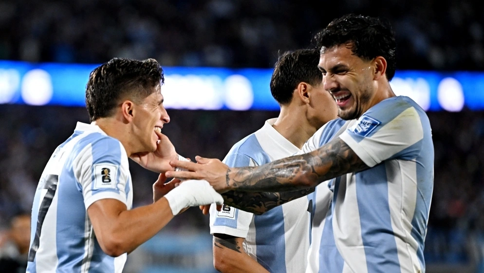 Argentina thắng đậm Brazil (Ảnh: Reuters).