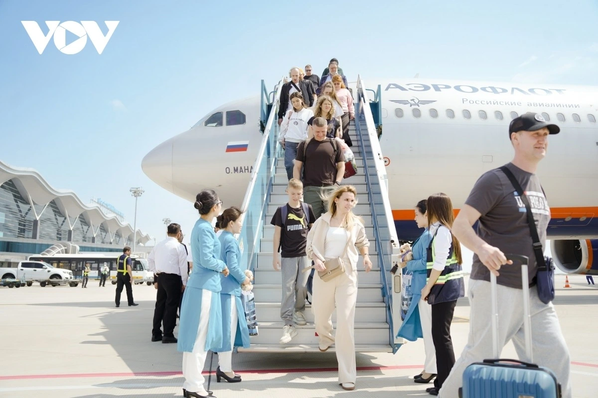 Chuyến bay của hãng hàng không Aeroflot đưa khách Nga từ Moscow đến Cam Ranh.