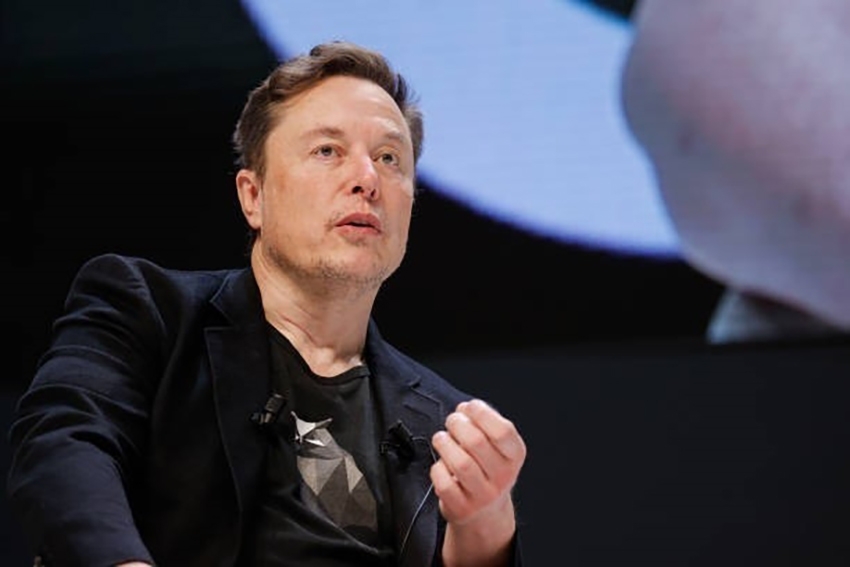 Tỷ phú Elon Musk phát biểu tại Cannes, Pháp - Ảnh: TTXVN