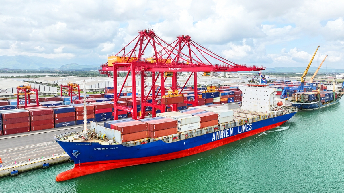 Cảng quốc tế Chu Lai đặt mục tiêu đến năm 2027 trở thành trung tâm logistics quốc tế đa dụng, chuyên dụng về container