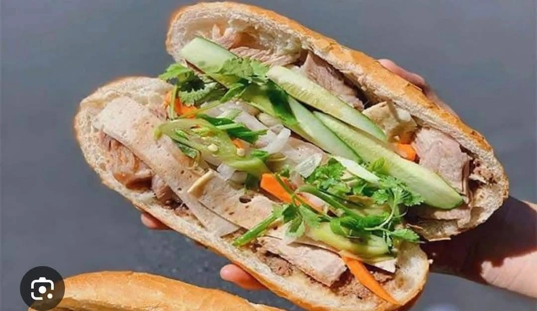 37 người nhập viện sau khi ăn bánh mì (Ảnh minh hoạ)