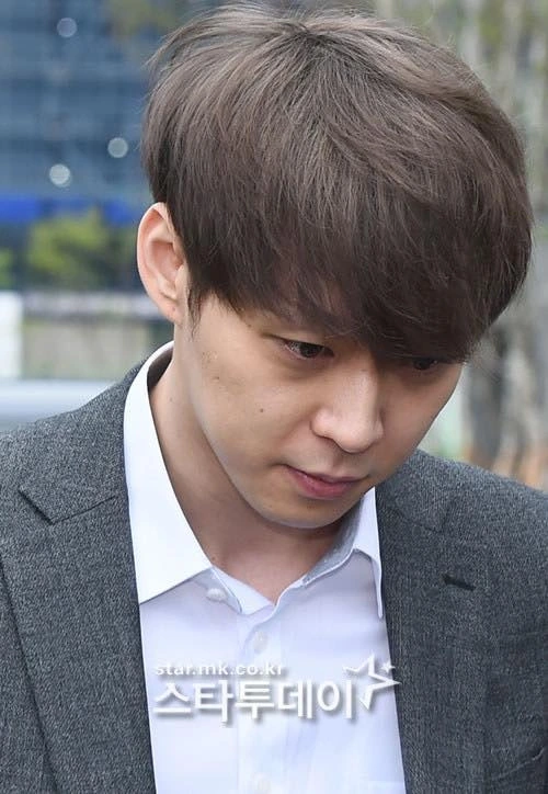 Năm 2019, Park Yoochun tổ chức họp báo phủ nhận tin đồn sử dụng ma túy