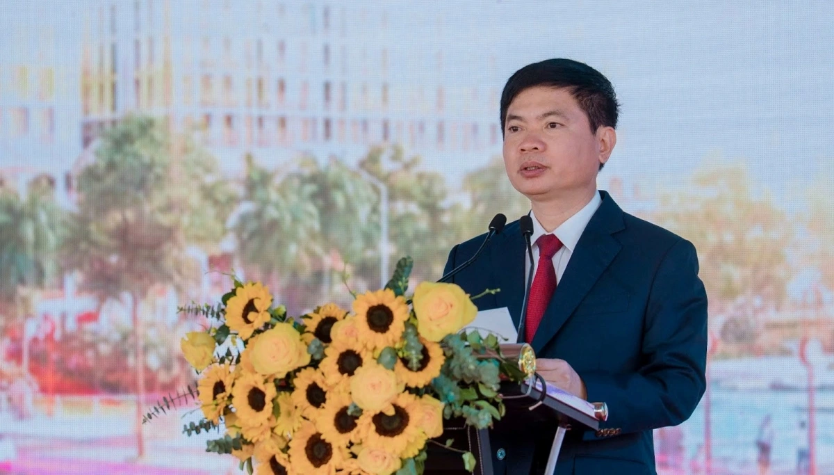 Ông Trương Quốc Huy – Bí thư Tỉnh ủy, Chủ tịch UBND tỉnh Hà Nam phát biểu tại Lễ khởi công 