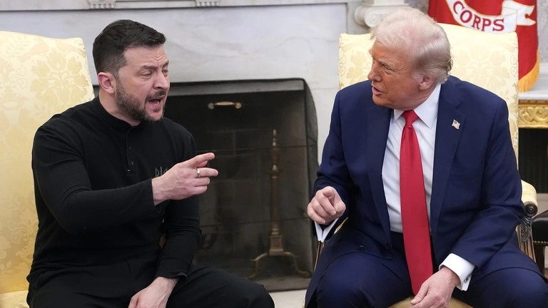 Tổng thống Ukraine Zelensky gặp Tổng thống Mỹ Trump tại Nhà Trắng ngày 28/2. Ảnh: Getty