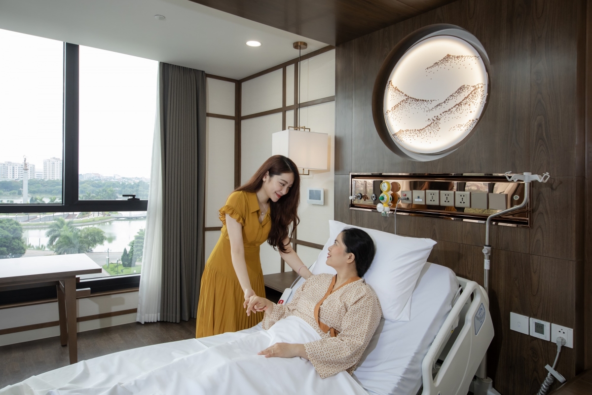 Cộng hưởng với dịch vụ công, cư dân tại Sun Urban City còn được trải nghiệm dịch vụ chăm sóc sức khỏe 24/7- Sun Family Clinic theo tiêu chuẩn quốc tế