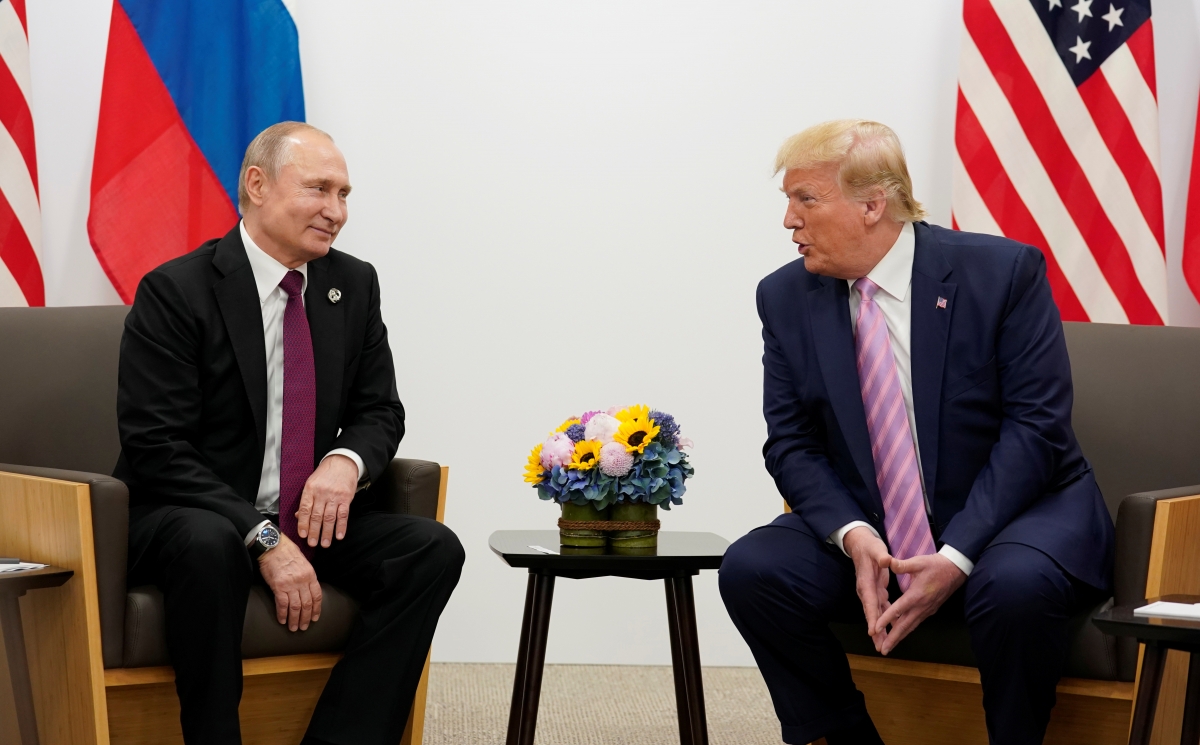Ông Putin (trái) và ông Trump (phải). Ảnh: Reuters