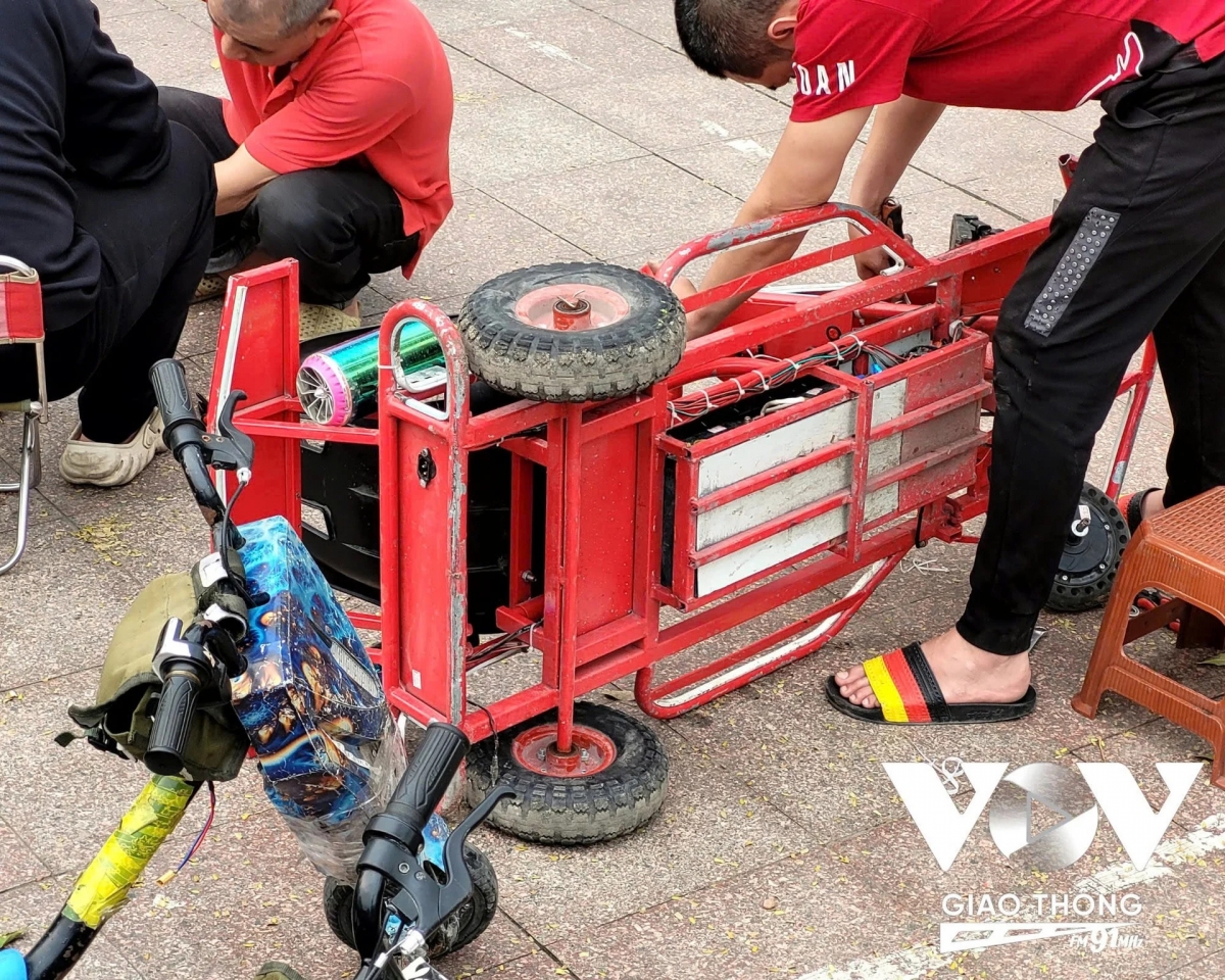 Giá thuê xe vào khoảng 50.000 – 100.000 đồng cho 20 - 30 phút sử dụng