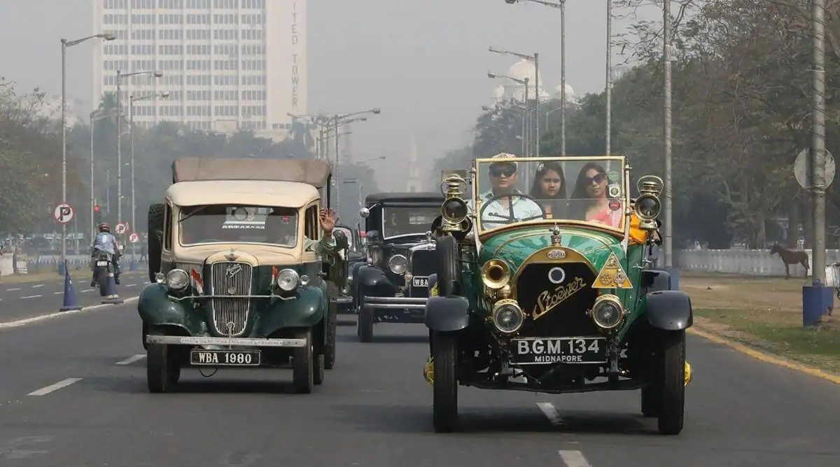 Ô tô trên đường phố Ấn Độ (Ảnh: The Indian Express)