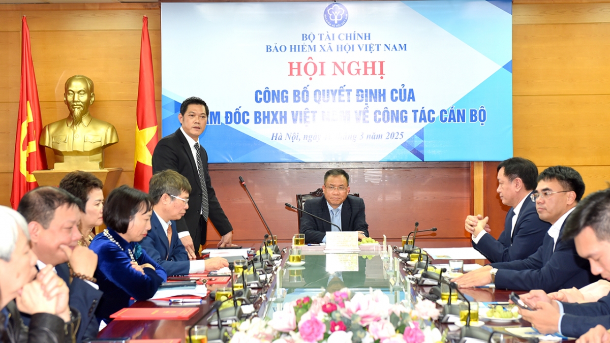 Tân Giám đốc BHXH khu vực I Nguyễn Ngọc Huyến phát biểu nhận nhiệm vụ