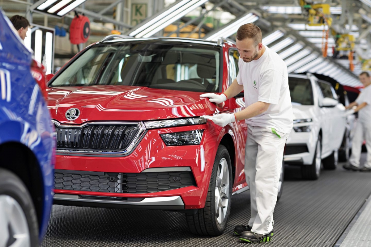 Škoda Auto, một trong những nhà sản xuất ô tô lớn nhất của Cộng hòa Séc, có thể​ sẽ gặp nhiều khó khăn ngoài việc đối mặt với tình trạng xuất khẩu giảm sau khi bị áp đặt thuế quan mới từ Mỹ.