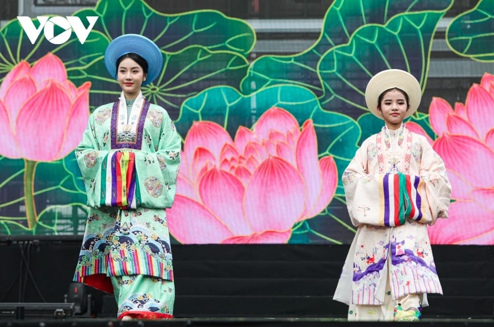 This event is part of a series of activities aimed at commemorating the 80th anniversary of the People’s Public Security force, including exhibitions, motorcade escort demonstrations, brass band performances, mobile police displays, and cultural exchanges.