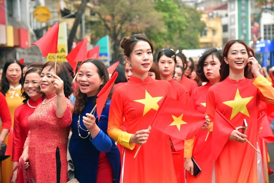 As many as 1,000 women of different age groups take part in the event
