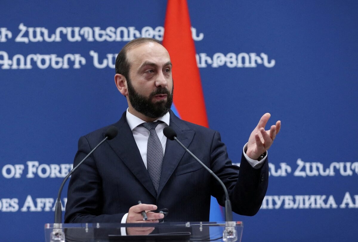 Ngoại trưởng Armenia Ararat Mirzoyan (Ảnh: Reuters).