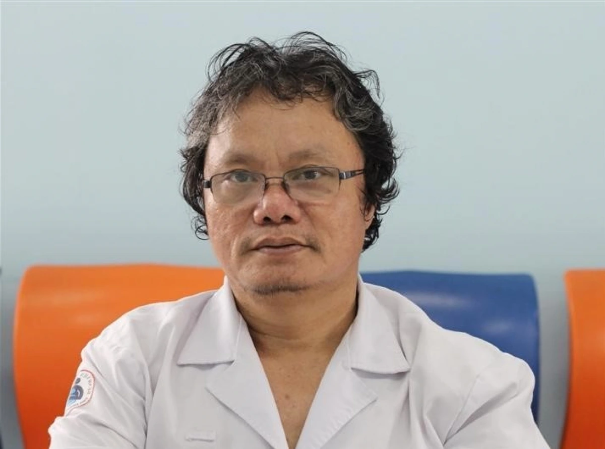 BS Trương Hữu Khanh, nguyên Trưởng khoa Nhiễm - Thần kinh -Bệnh viện Nhi đồng 1, TP HCM