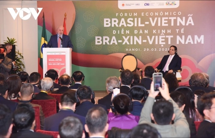 President Lula da Silva and Prime Minister Pham Minh Chinh pledged to create favorable conditions for bilateral trade to reach US$15 billion by 2030 during the Brazil-Vietnam Economic Forum in Hanoi on March 29.