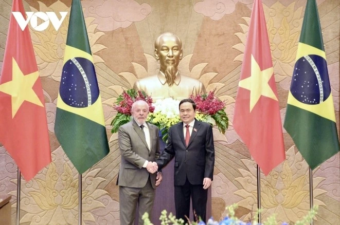 Meeting with Brazilian top leader in Hanoi on March 28, National Assembly Chairman Tran Thanh Man praised the signing of cooperation agreements across politics-diplomacy, trade-industry, security, and sports during the Brazilian President’s visit.