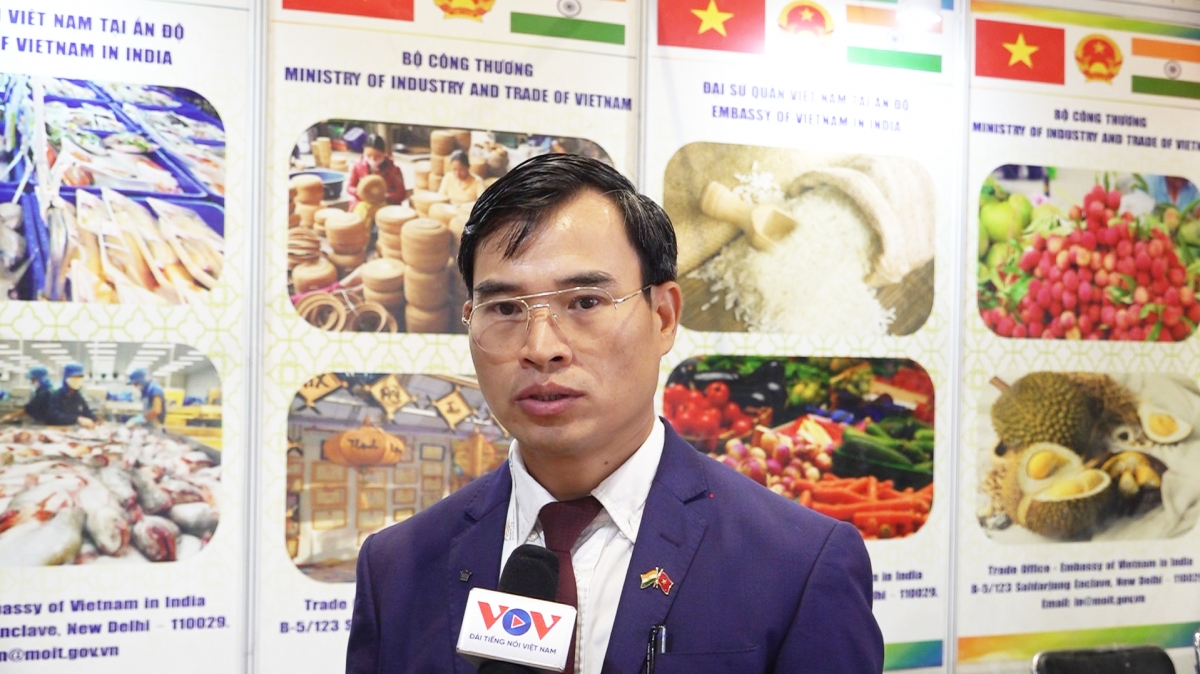 Tham tán Bùi Trung Thướng, trưởng Văn phòng Thương vụ, Đại sứ quán Việt Nam tại Ấn Độ