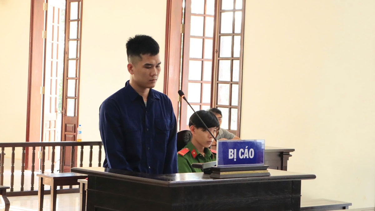 Hoàng Trung Kiên tại phiên tòa (ảnh: ĐC)