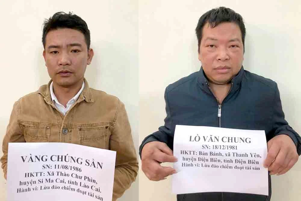 Các đối tượng Vàng Chúng Sần và Lò Văn Chung tại cơ quan công an