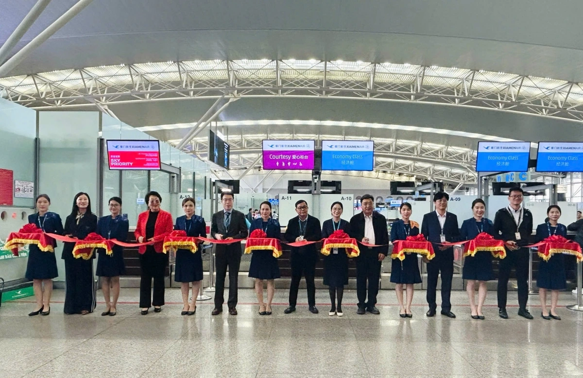 Cảng HKQT Nội Bài chào đón khai trương đường bay Hà Nội - Phúc Châu.