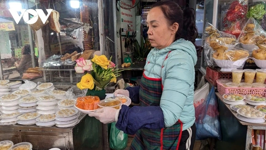 A full set of offerings costs around VND170,000 (equivalent to US$6.65)