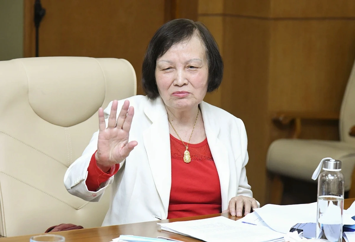 Bác sĩ, Luật gia Trịnh Thị Lê Trâm, Nguyên Phó vụ trưởng Vụ Pháp chế, Bộ Y tế