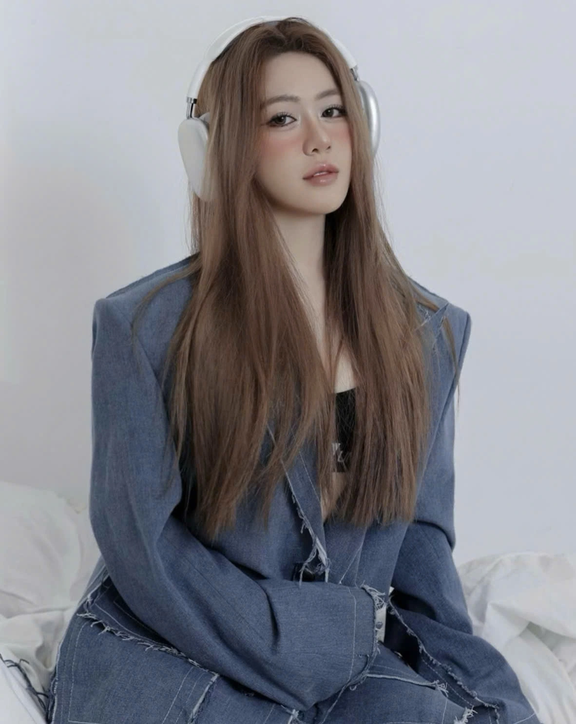 Tâm Nhi chia sẻ góc khuất nghề Idol Live.