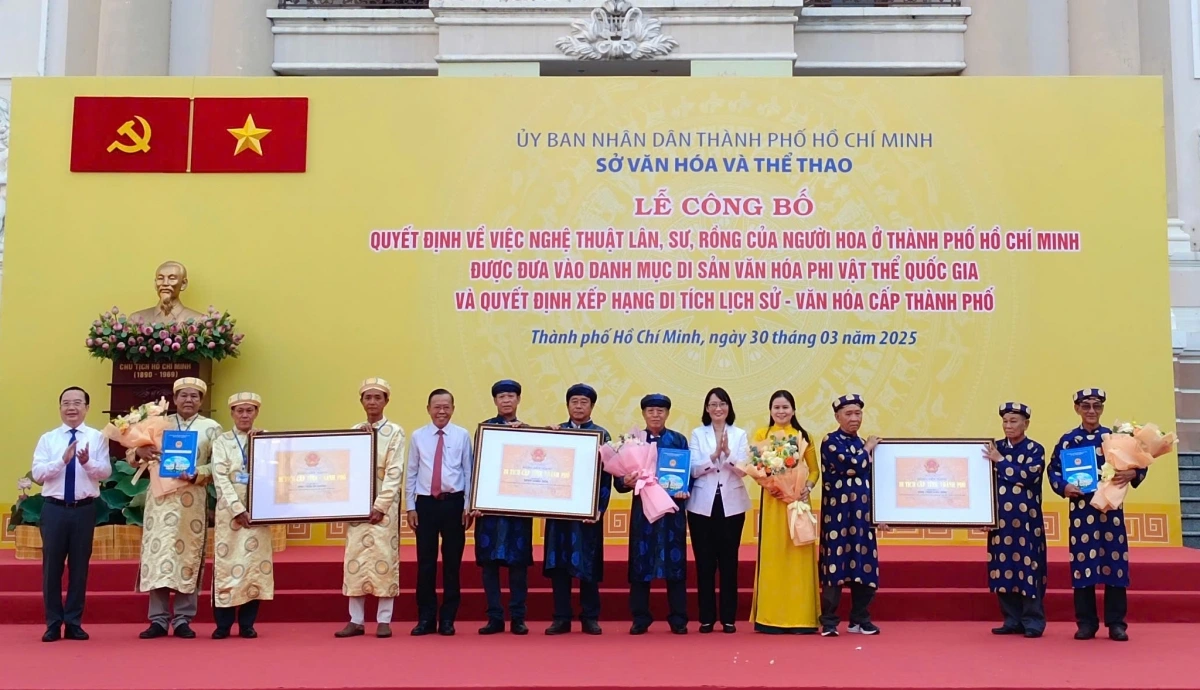 Trao quyết định, bằng xếp hạng đối với di tích lịch sử đình Thần Long Bình, đình Thần Long Hòa và đình Thần An Khánh thuộc TP Thủ Đức