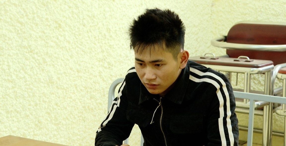 Đối tượng Hoàng Văn Phong tại cơ quan công an (Nguồn ảnh Công an tỉnh Lạng Sơn)