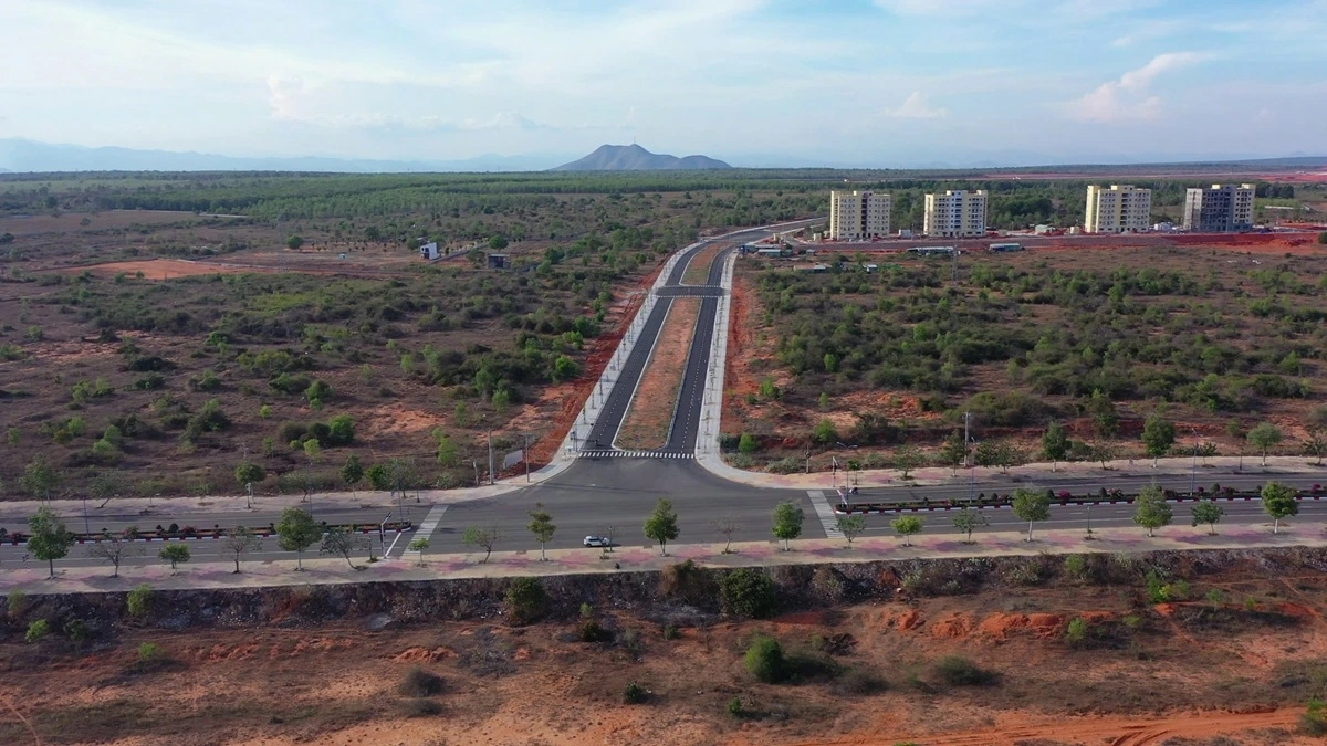 Đường vào sân bay Phan Thiết