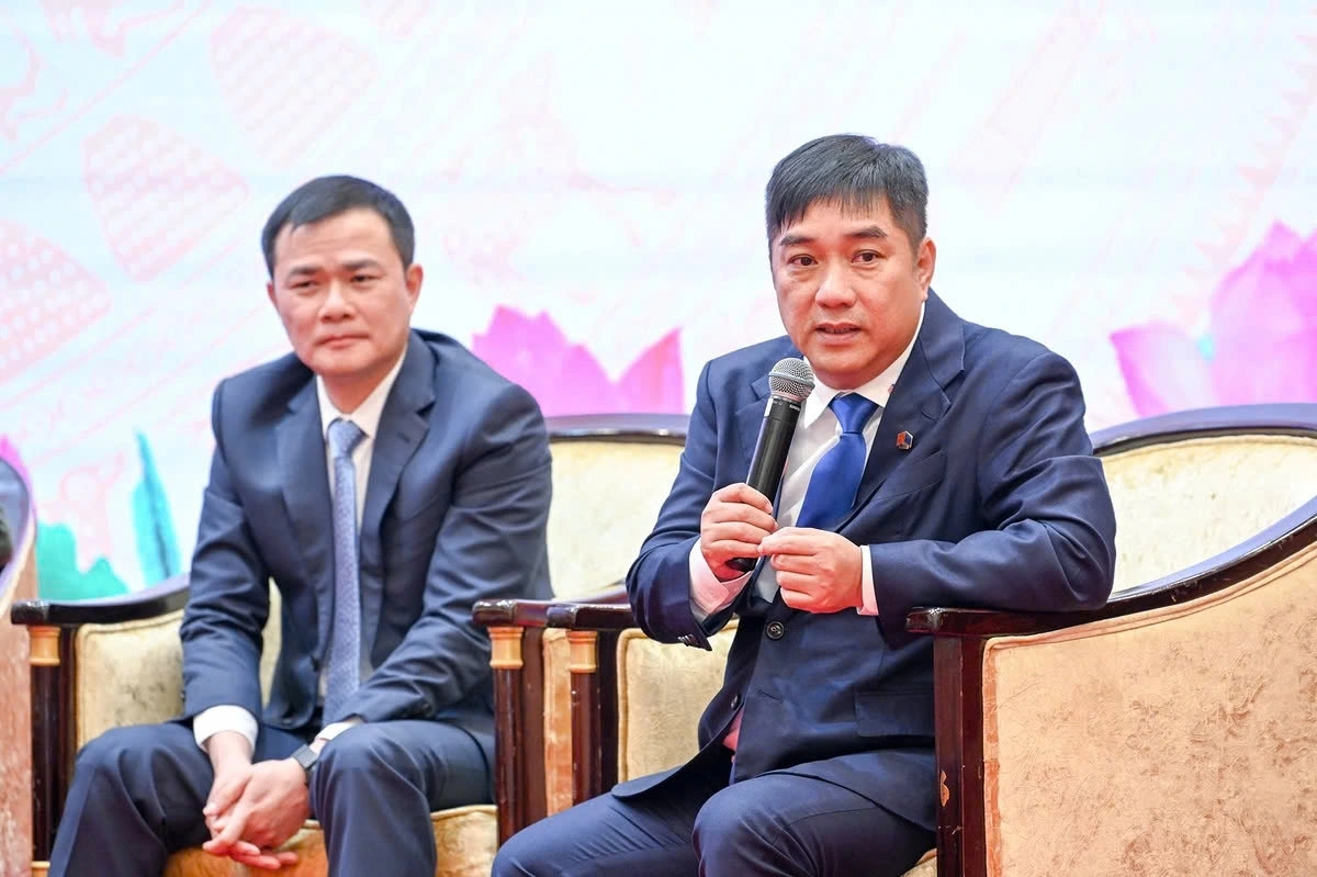 Chủ tịch HĐQT Tập đoàn Đèo Cả đề xuất Đảng sớm ban hành một nghị quyết về hỗ trợ doanh nghiệp dân tộc, đồng thời hoàn thiện cơ chế để phát triển tổ chức Đảng trong khu vực kinh tế tư nhân.