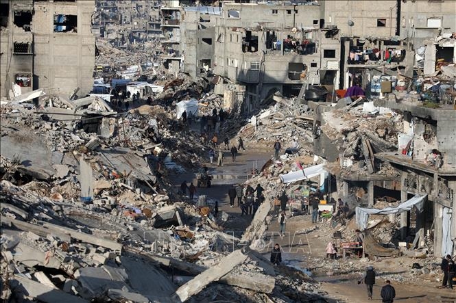 Những tòa nhà bị phá hủy do xung đột tại Dải Gaza. Ảnh: THX/TTXVN