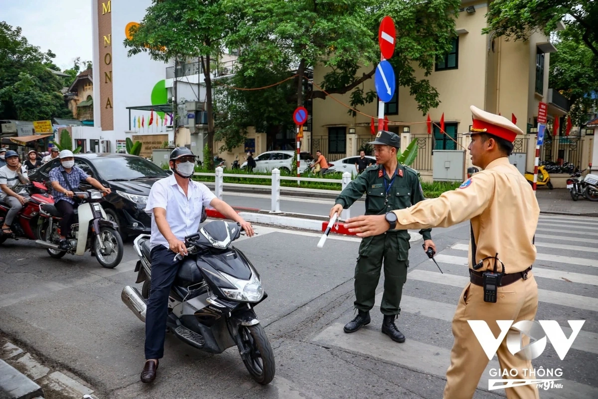 Nếu thí điểm đèn đỏ mặc định được rẽ phải thì khâu giám sát và xử lý vi phạm là yếu tố quyết định để đảm bảo an toàn