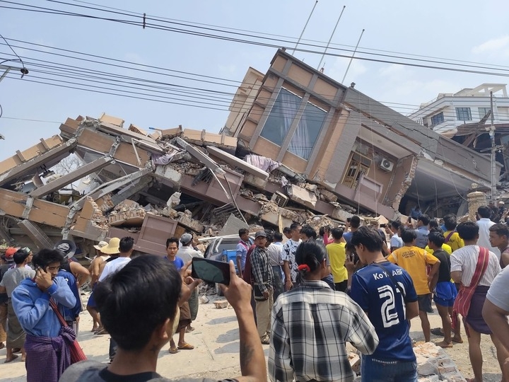 Trận động đất lớn nhất Myanmar trong vòng 100 năm gây thiệt hại nặng nề về người và tài sản