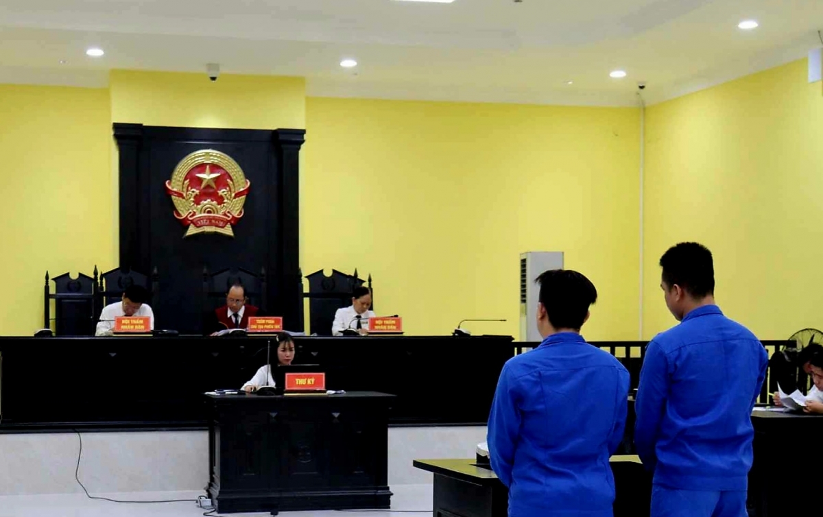 Hai bị cáo bị HĐXX tuyên phạt tổng 44 năm tù