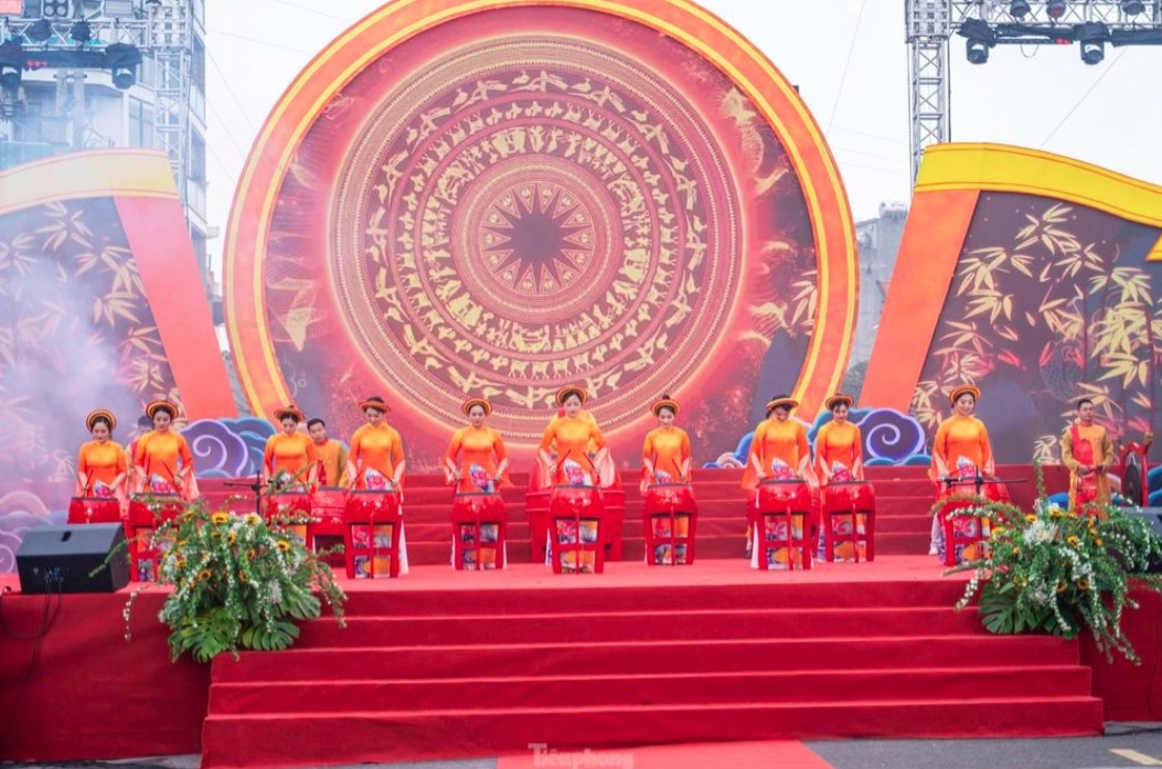 This marks the first time that artists have held a drum performance at the festival.