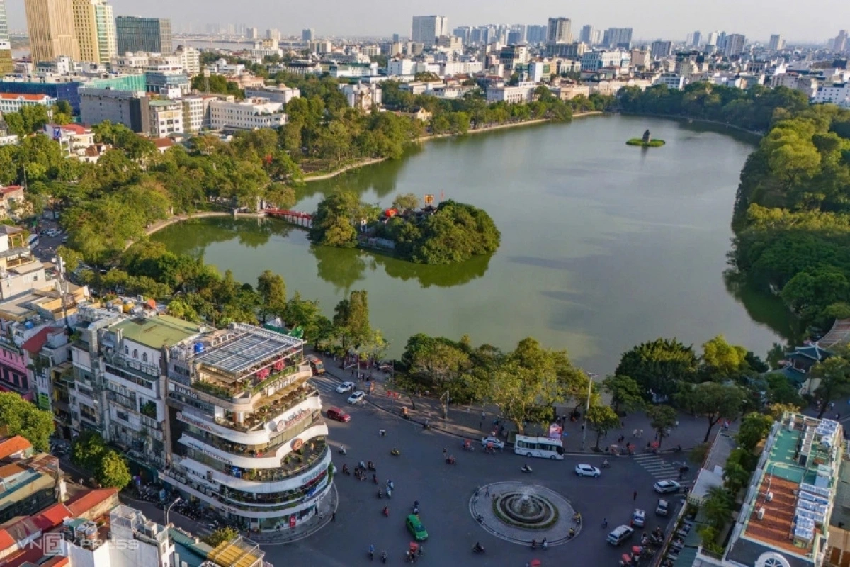 Phá dỡ tòa nhà "Hàm cá mập" sẽ tạo không gian thông thoáng hơn cho không gian văn hóa Hồ Gươm. Ảnh: Internet