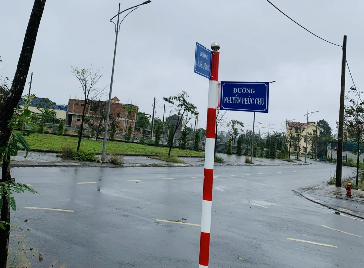 Hoàn thành lắp đặt bảng tên đường